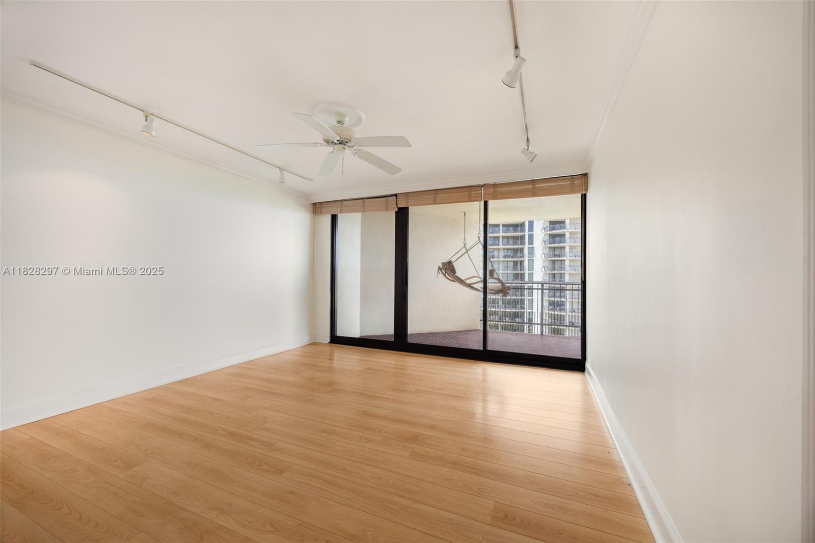 2901 S Bayshore Dr # 13A