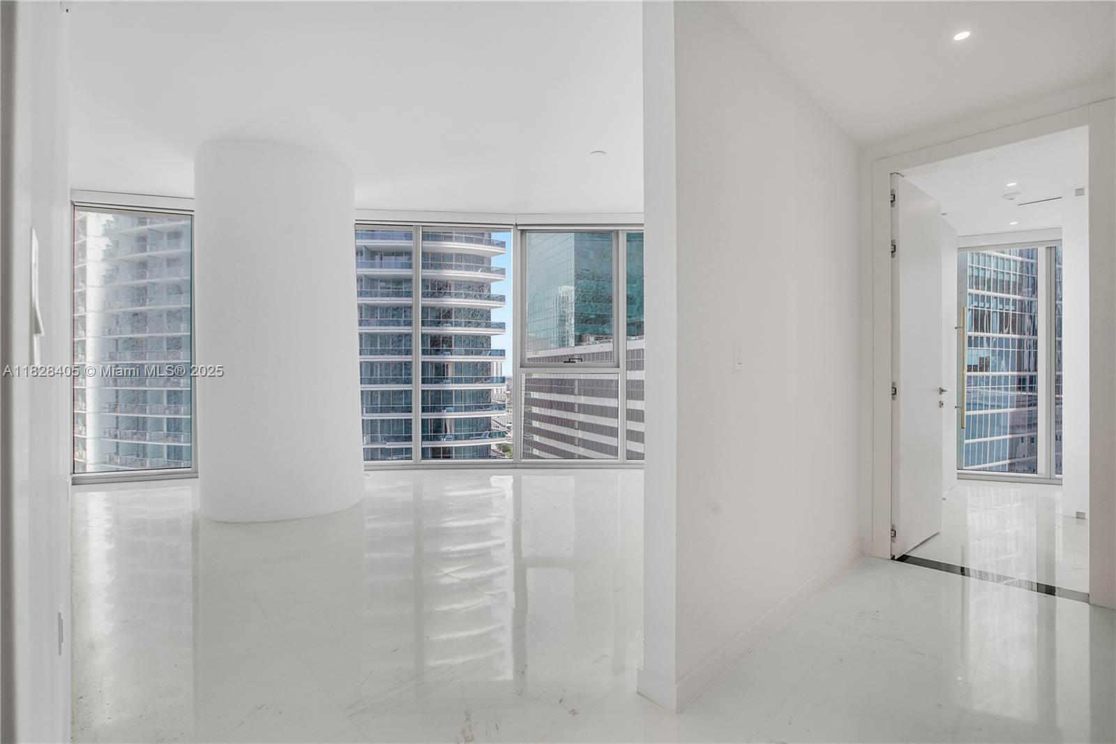 300 Biscayne Blvd Way # 2107