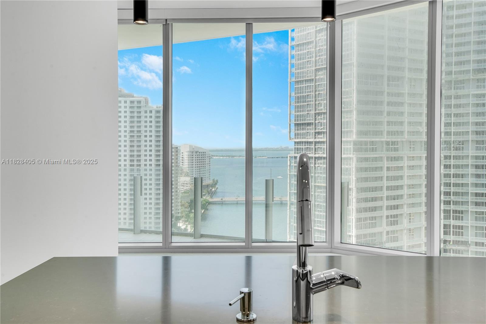 300 Biscayne Blvd Way # 2107