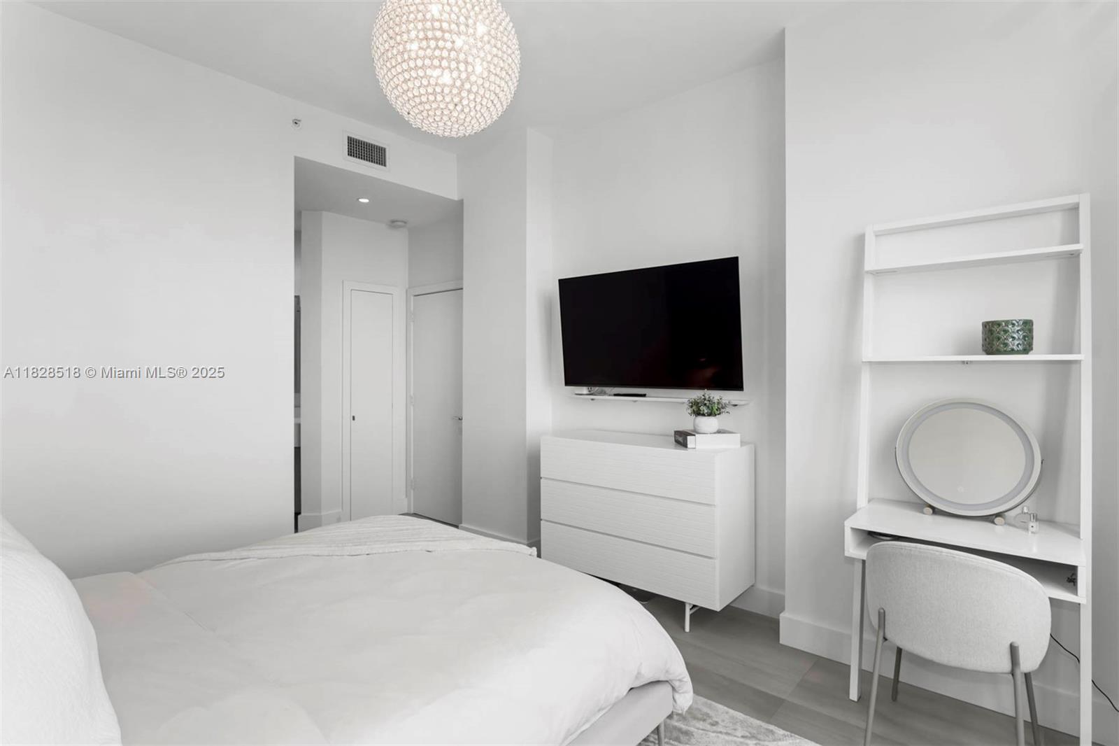 888 Brickell Key Dr # 2606
