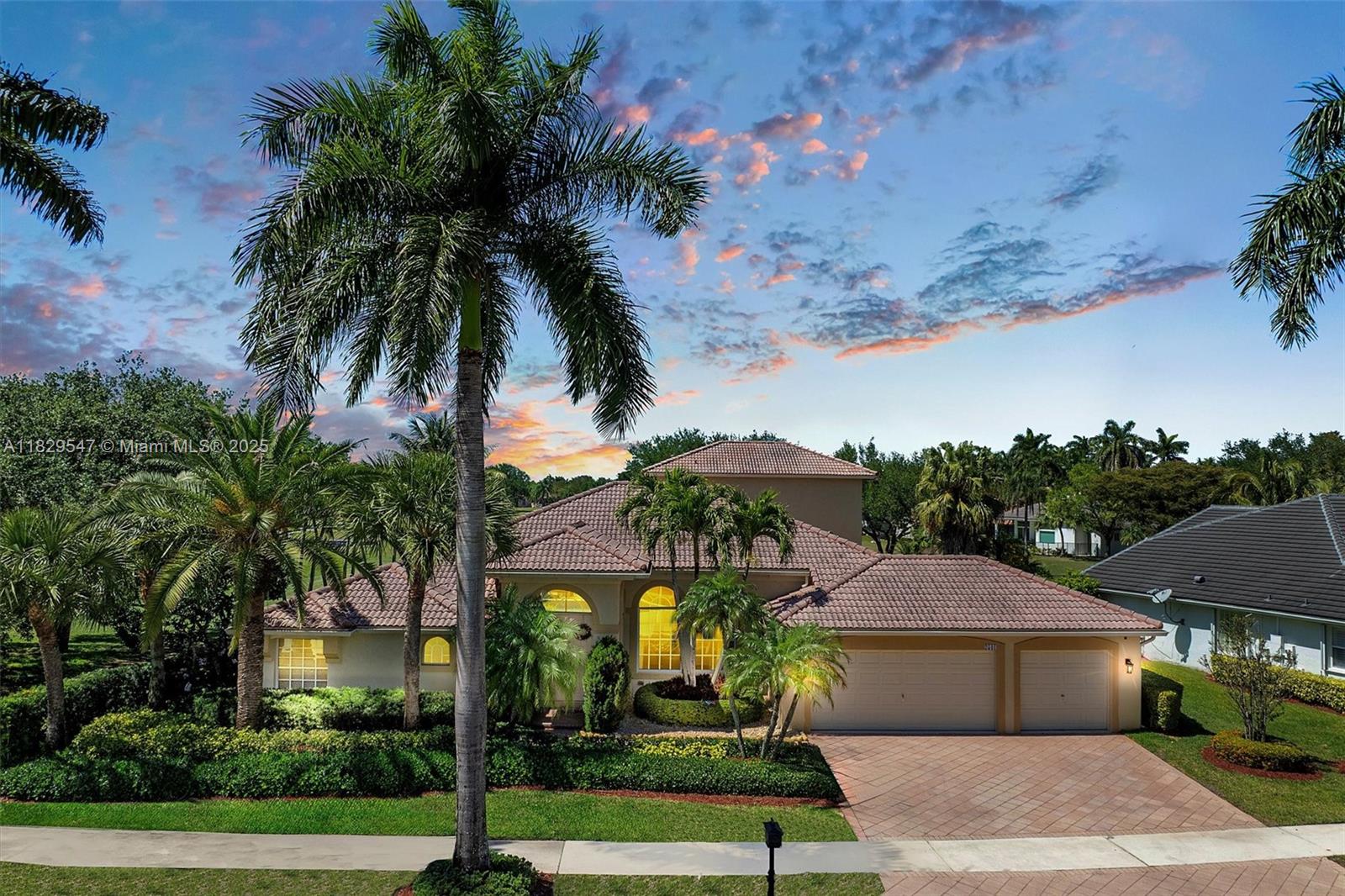 2541 Golf View Dr