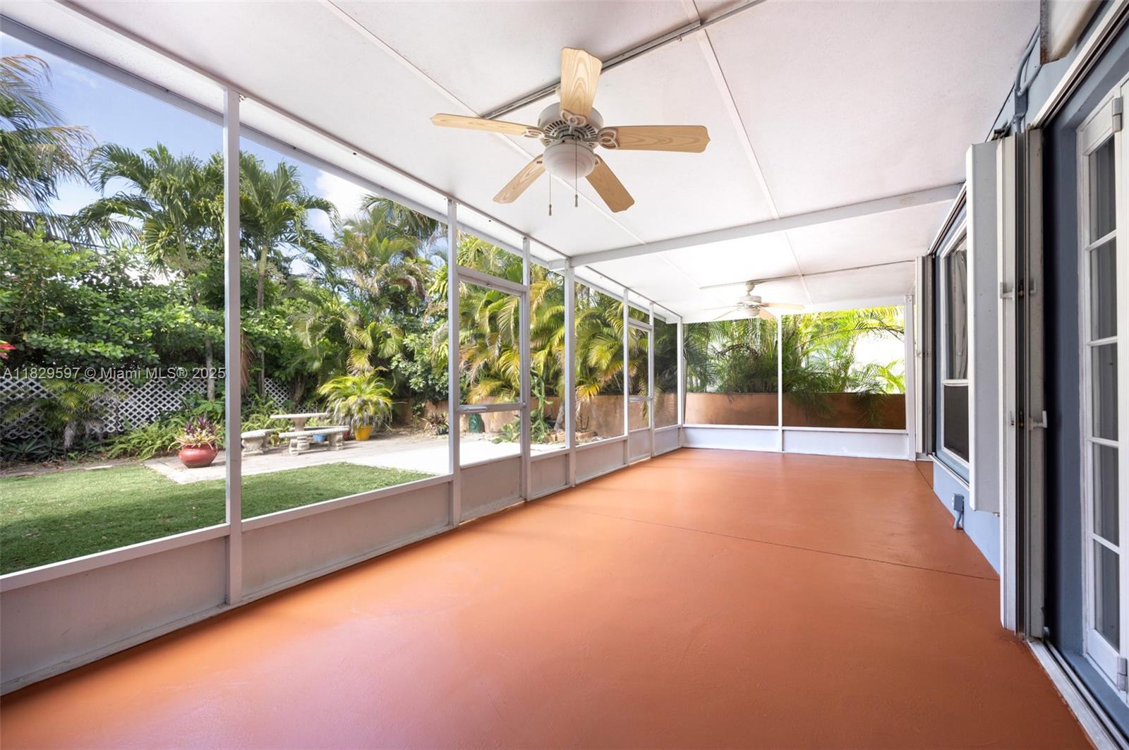 5960 SW 46th Ter