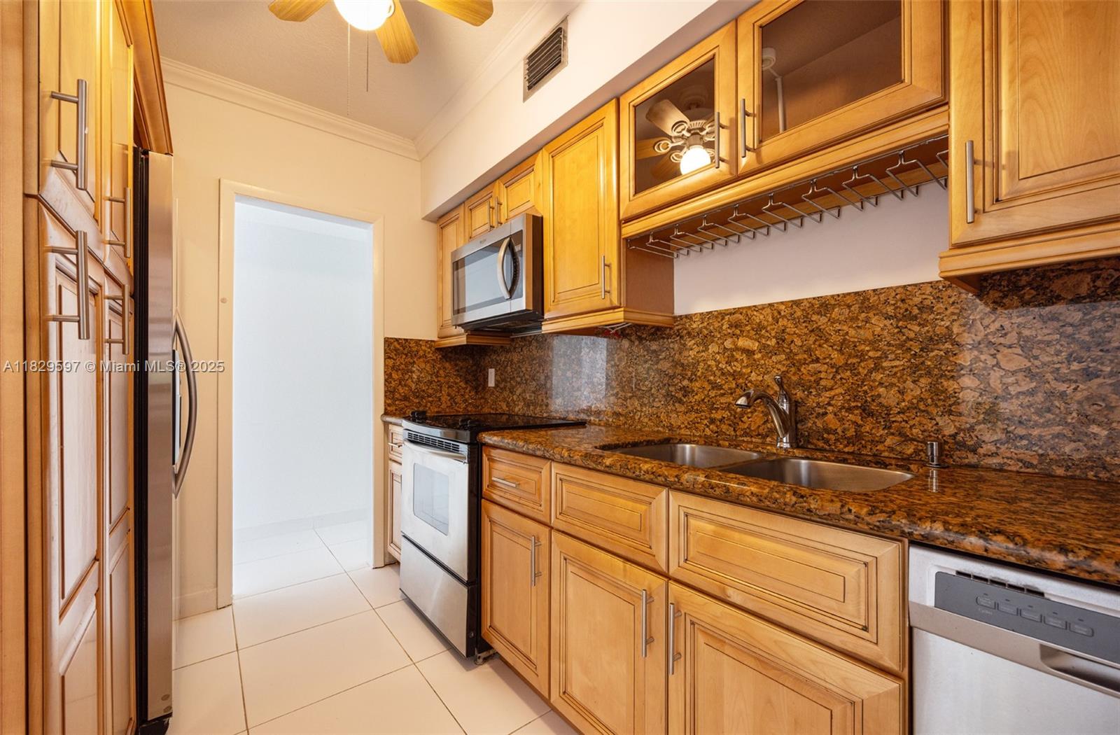 5960 SW 46th Ter