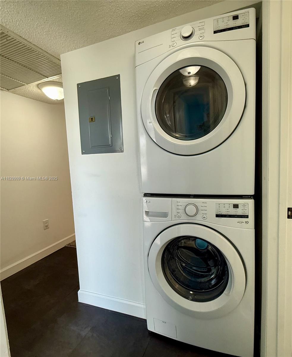 1044 S Independence Dr # 1044I