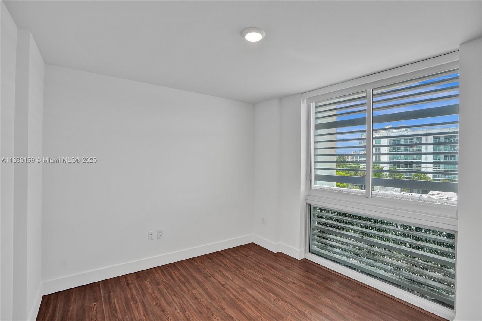 9261 E Bay Harbor Dr # 506