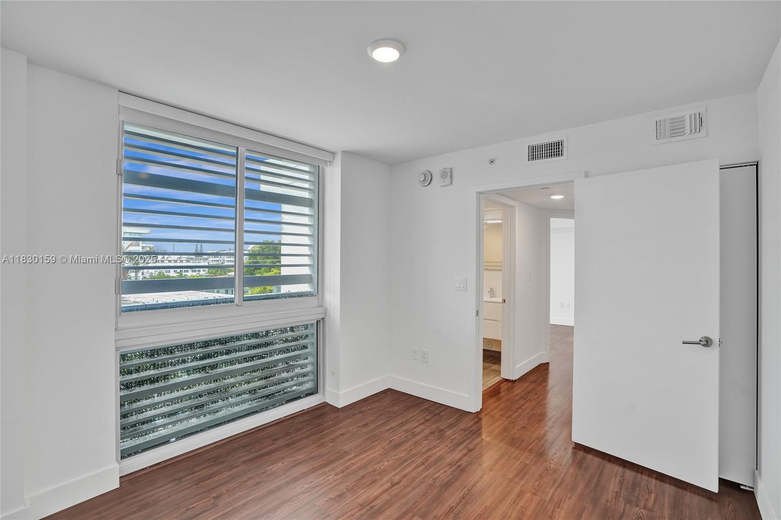 9261 E Bay Harbor Dr # 506