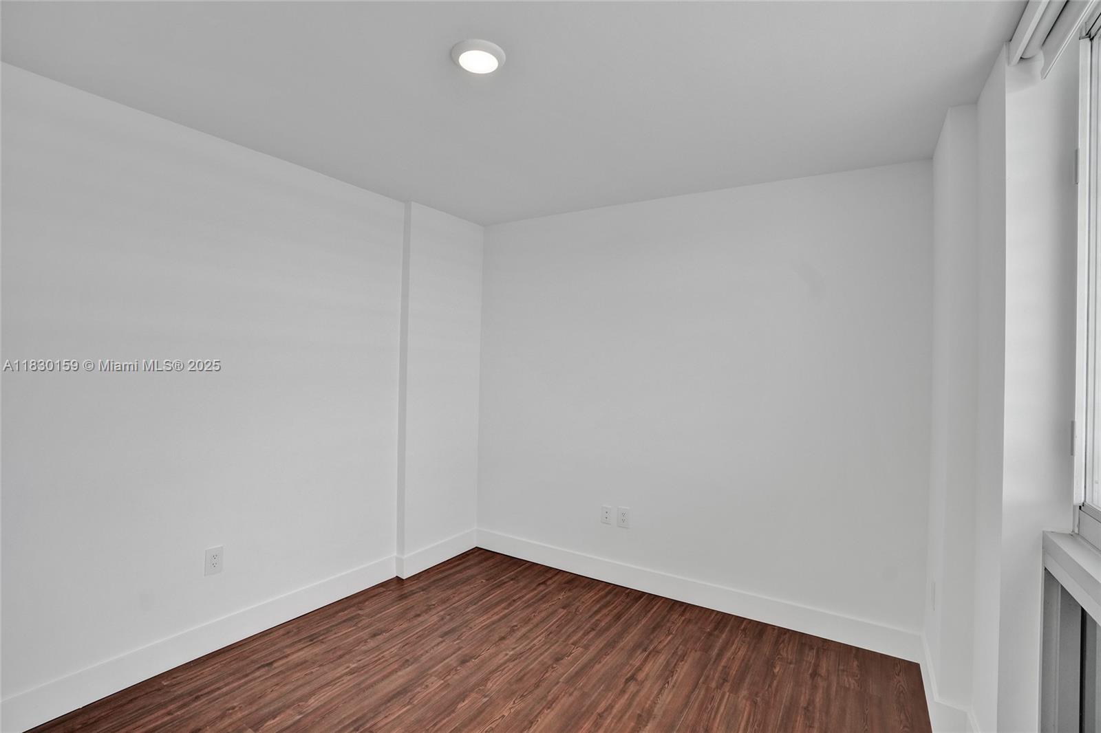9261 E Bay Harbor Dr # 506
