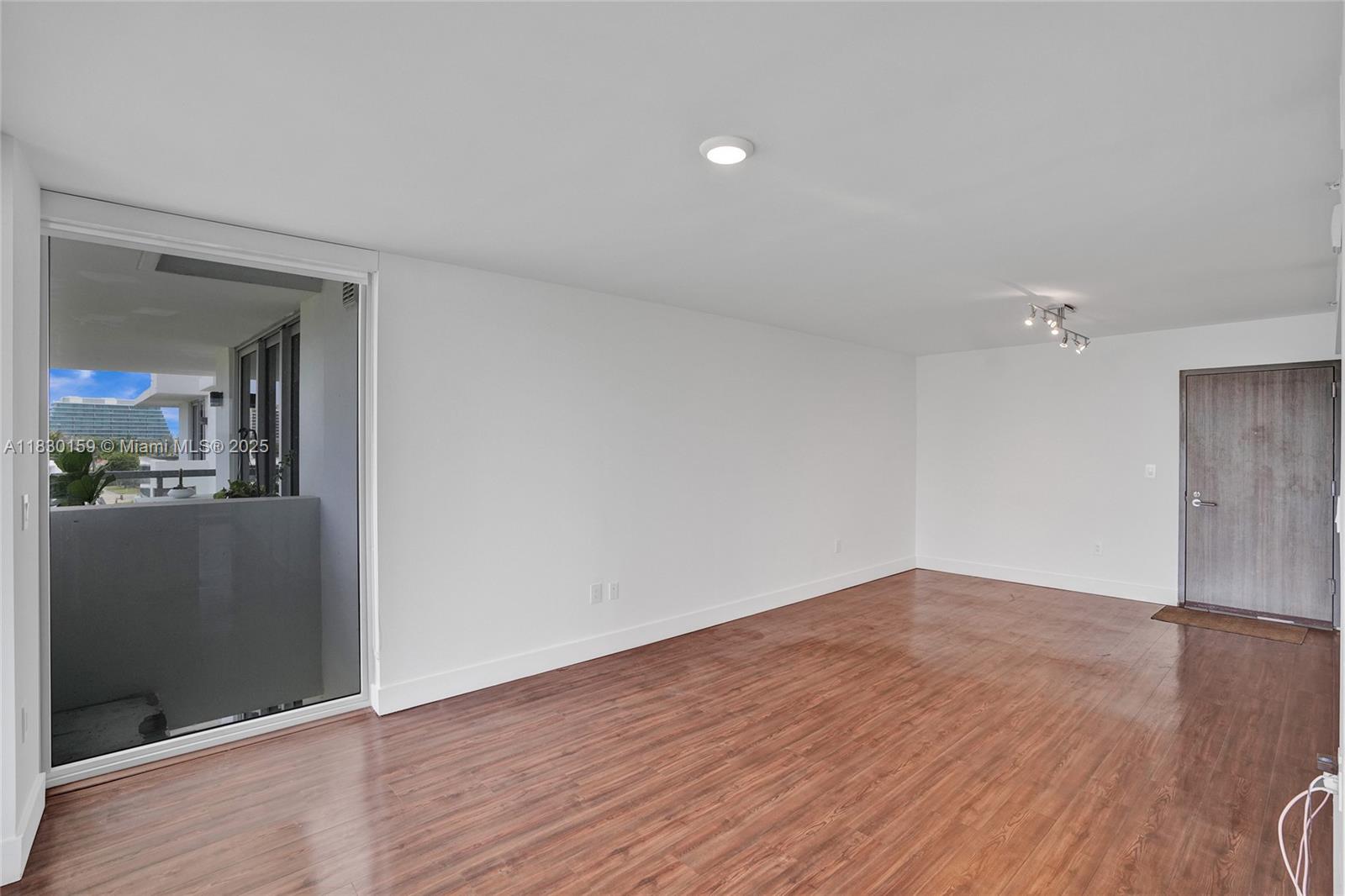9261 E Bay Harbor Dr # 506
