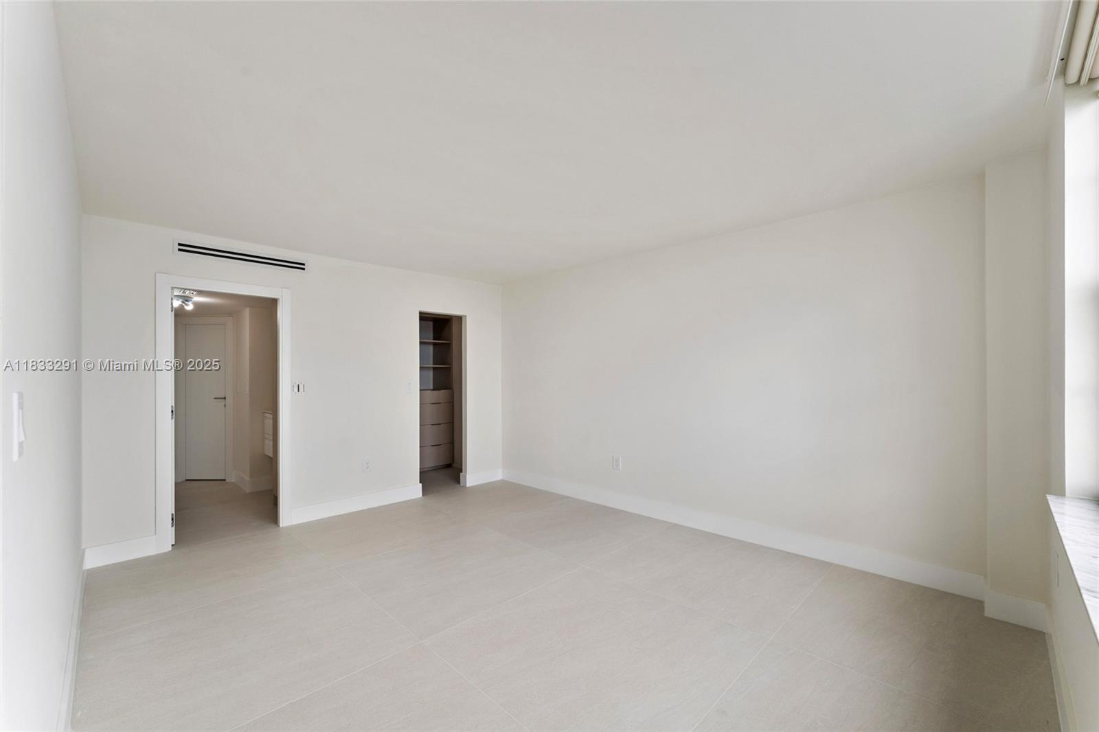 2333 Brickell Ave # 2302