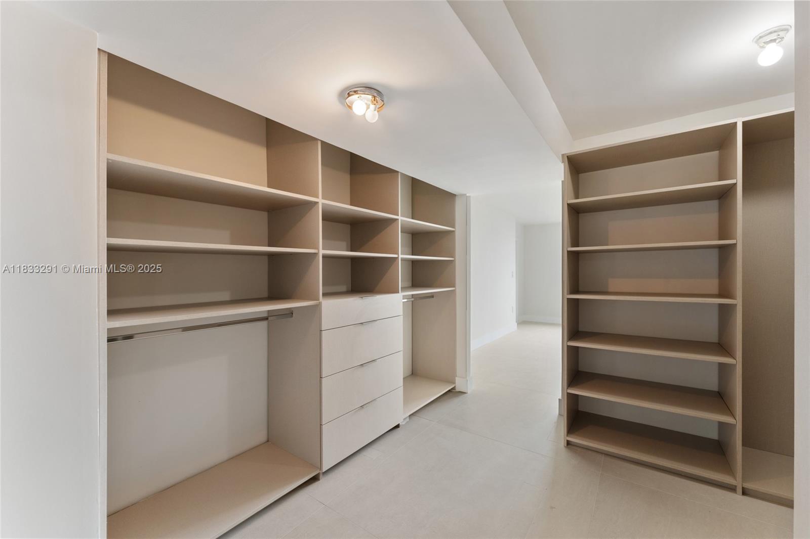 2333 Brickell Ave # 2302