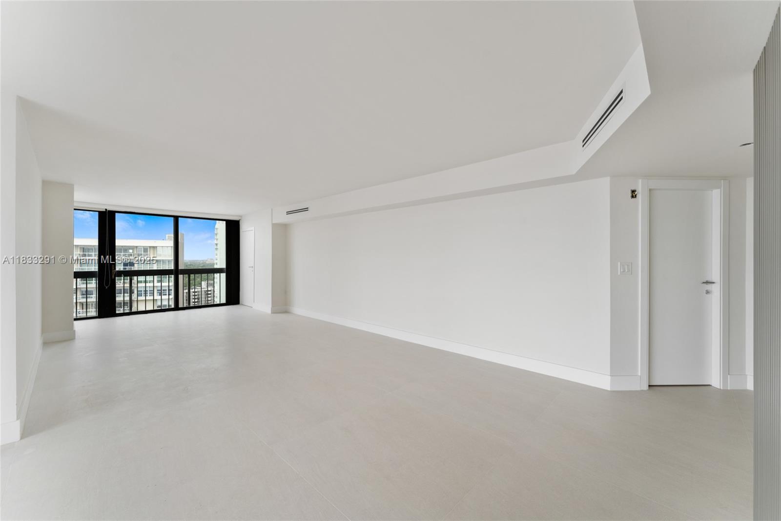 2333 Brickell Ave # 2302