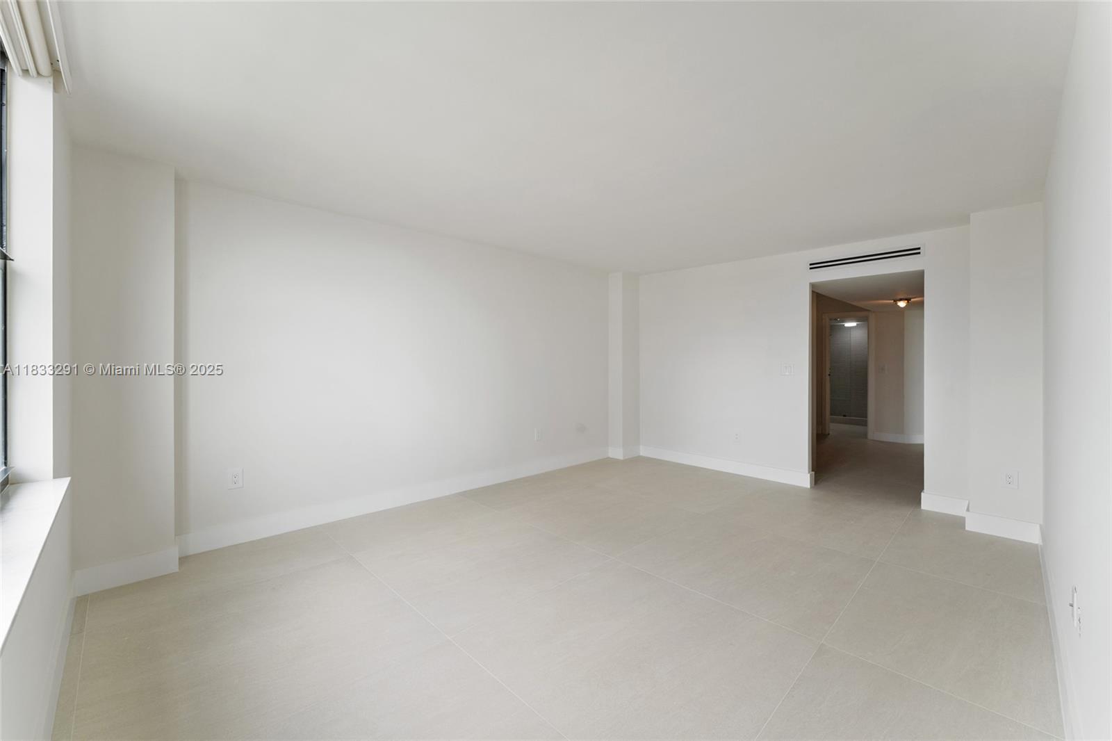 2333 Brickell Ave # 2302
