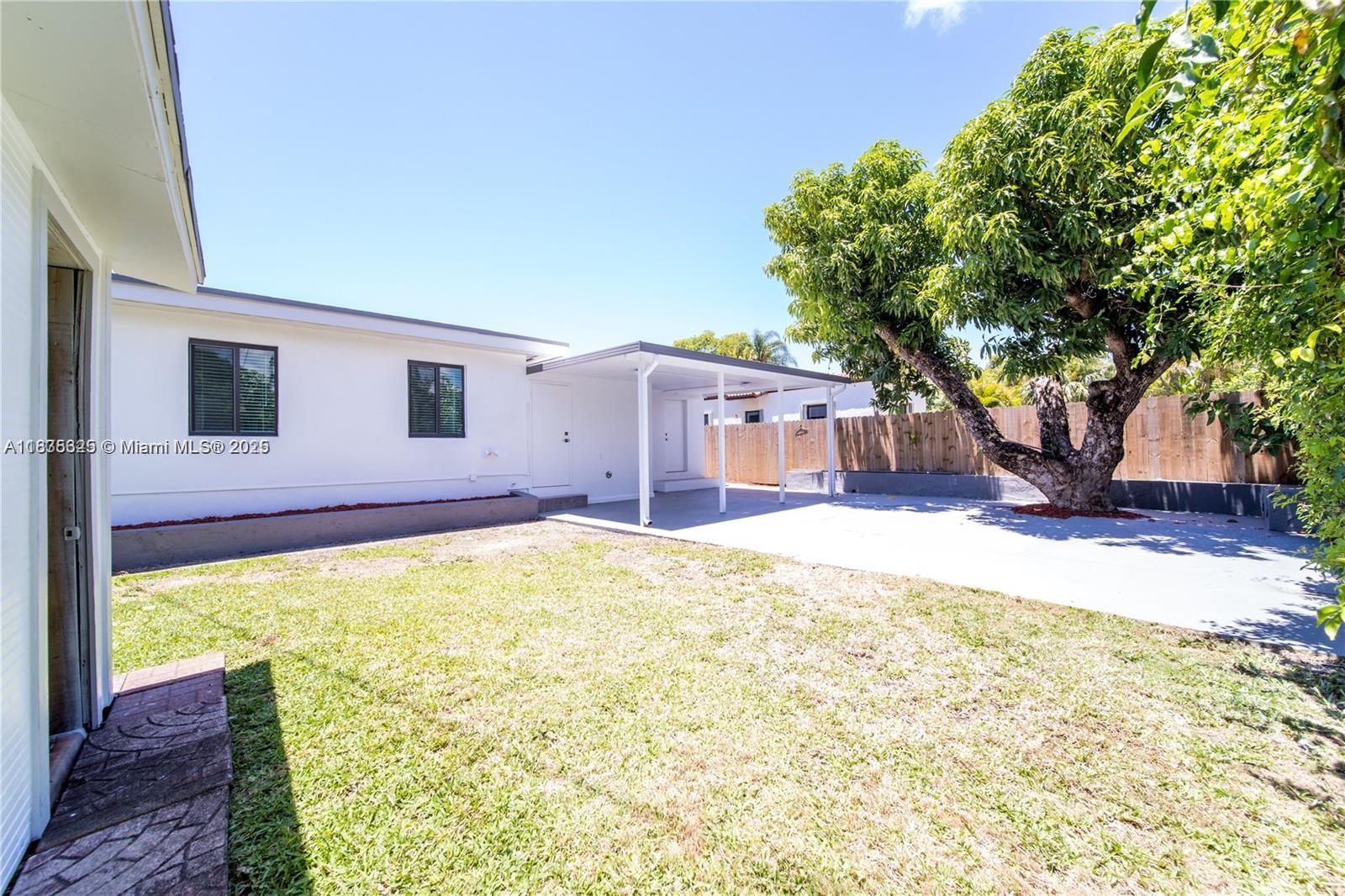 2485 SW 19th Ter