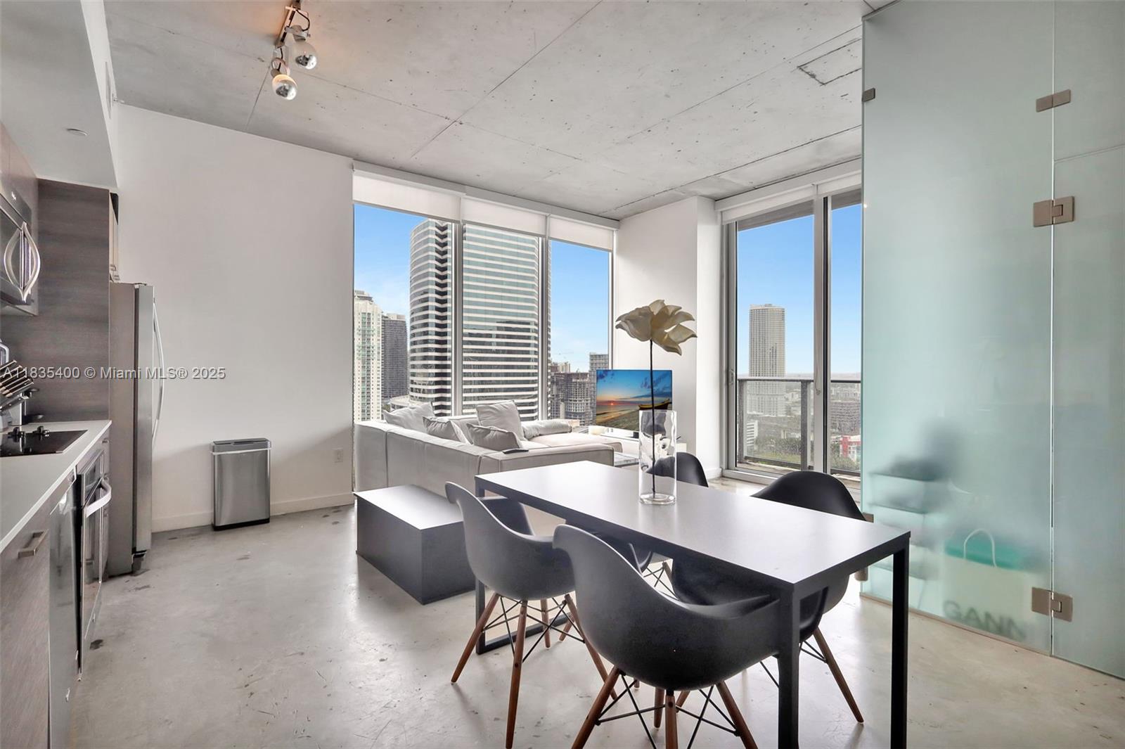 151 SE 1st St # 2511