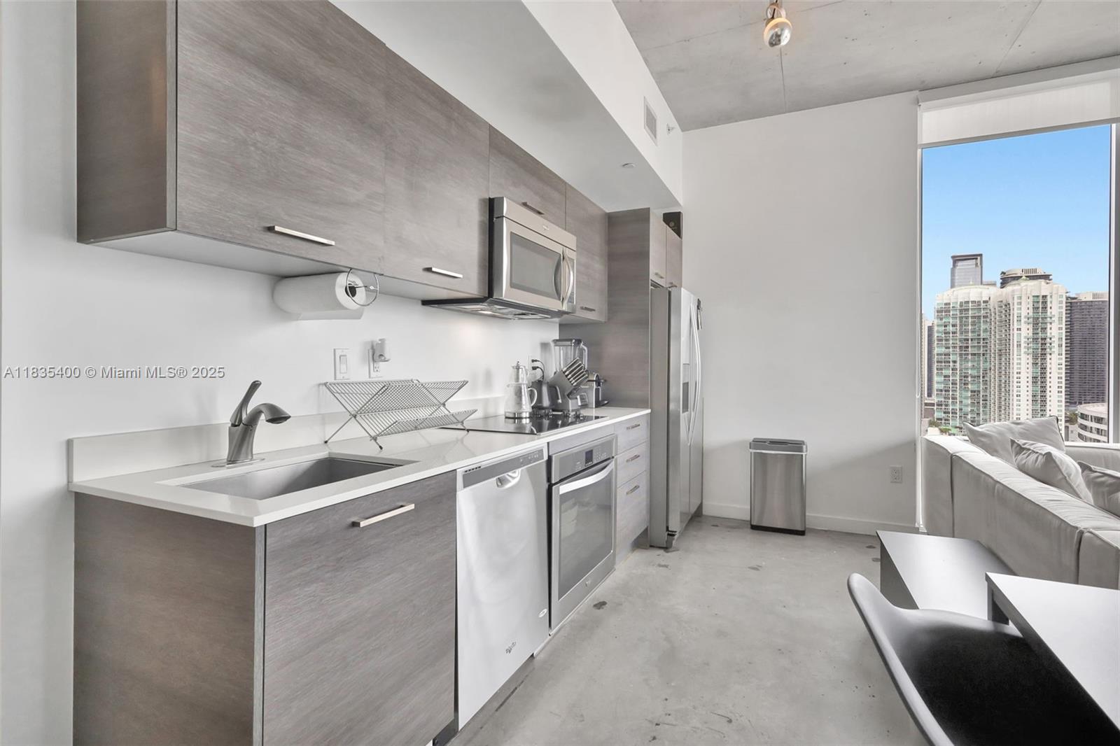 151 SE 1st St # 2511