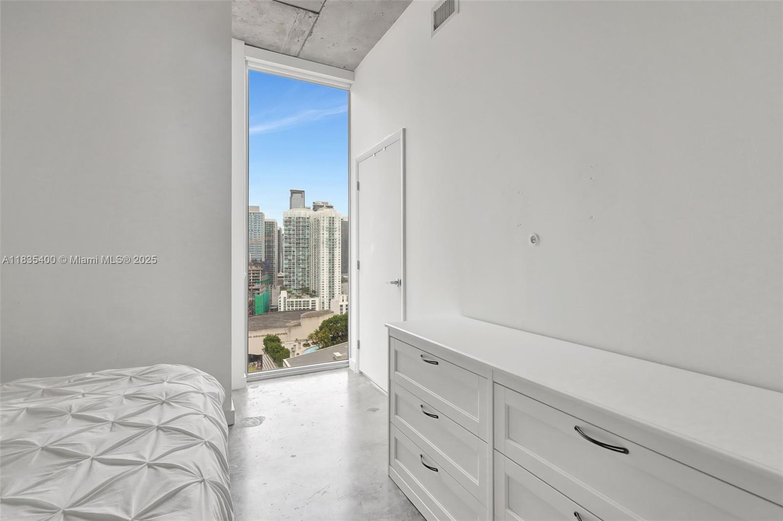 151 SE 1st St # 2511