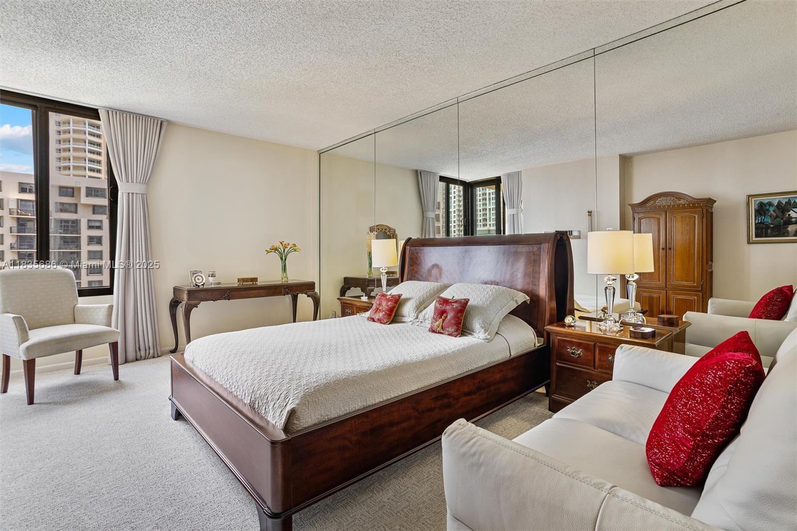 520 Brickell Key Dr # A1404