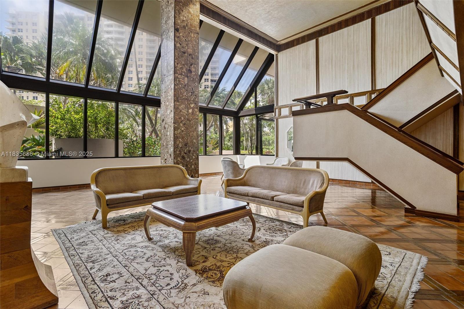 520 Brickell Key Dr # A1404