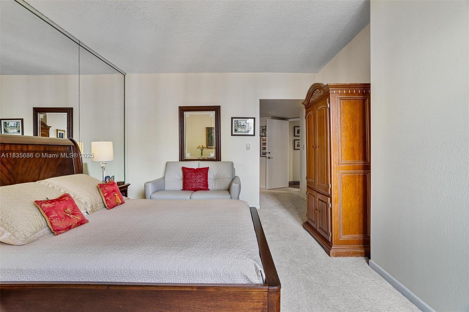 520 Brickell Key Dr # A1404