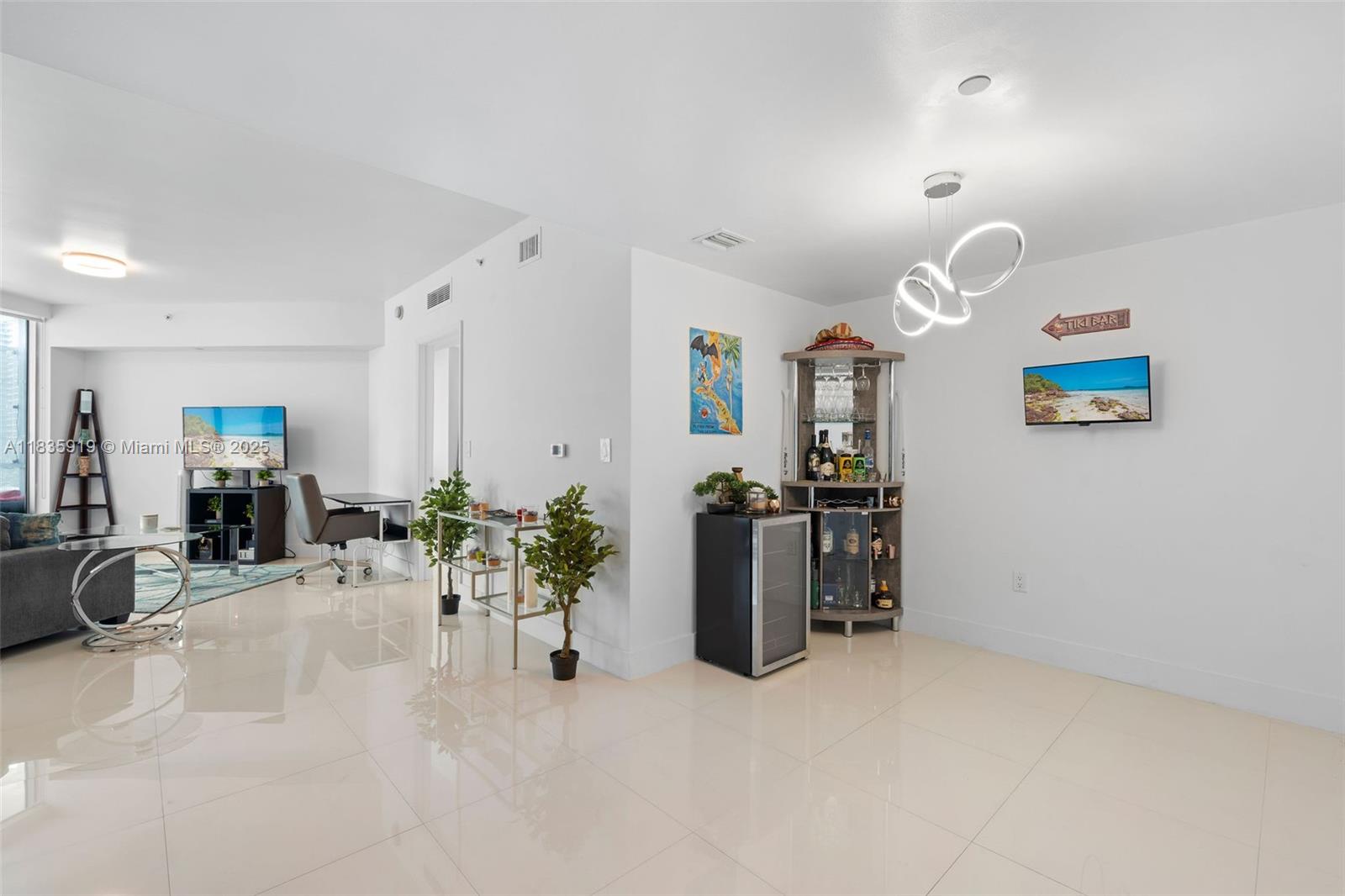 350 S Miami Ave Unit: 1804