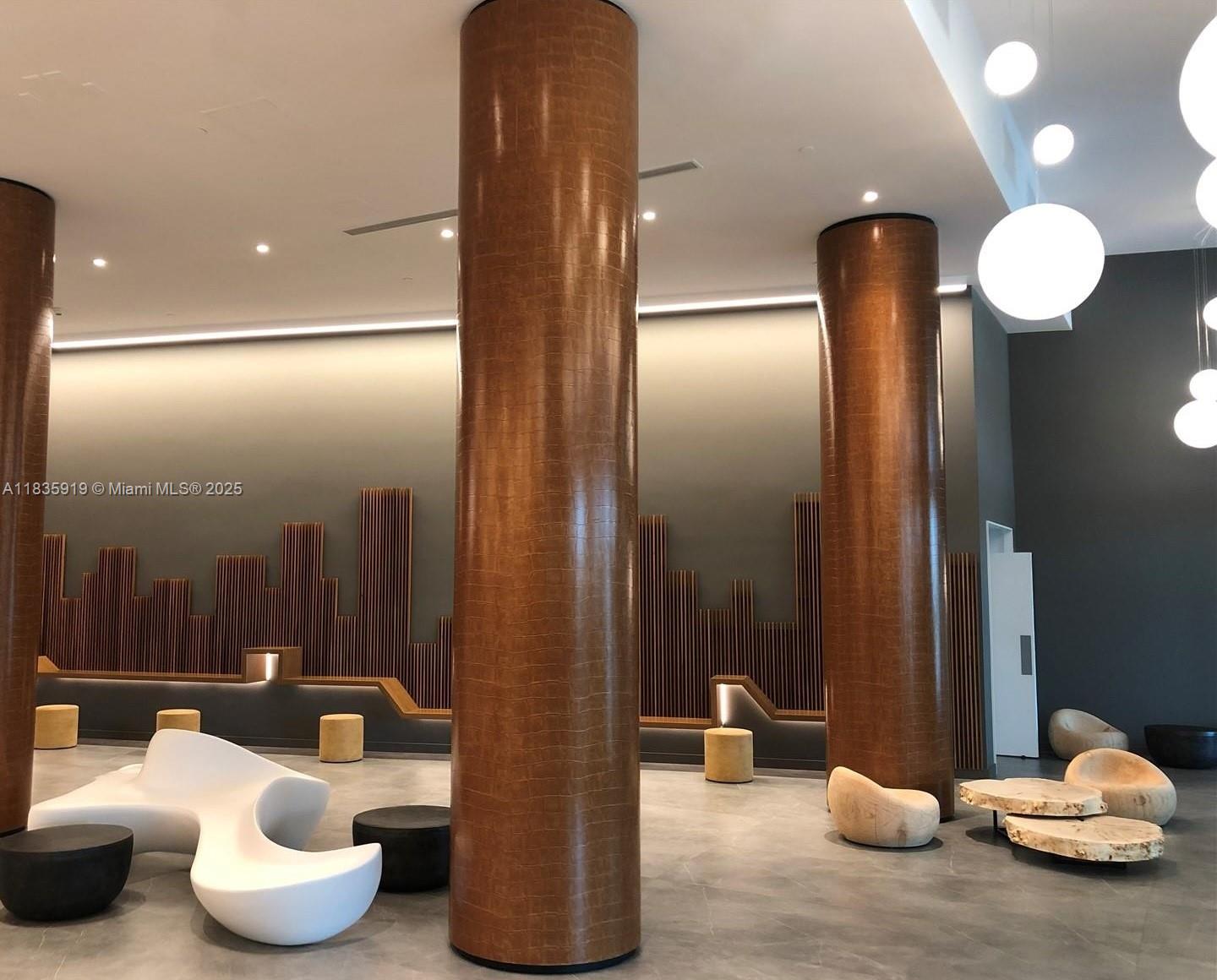 350 S Miami Ave Unit: 1804