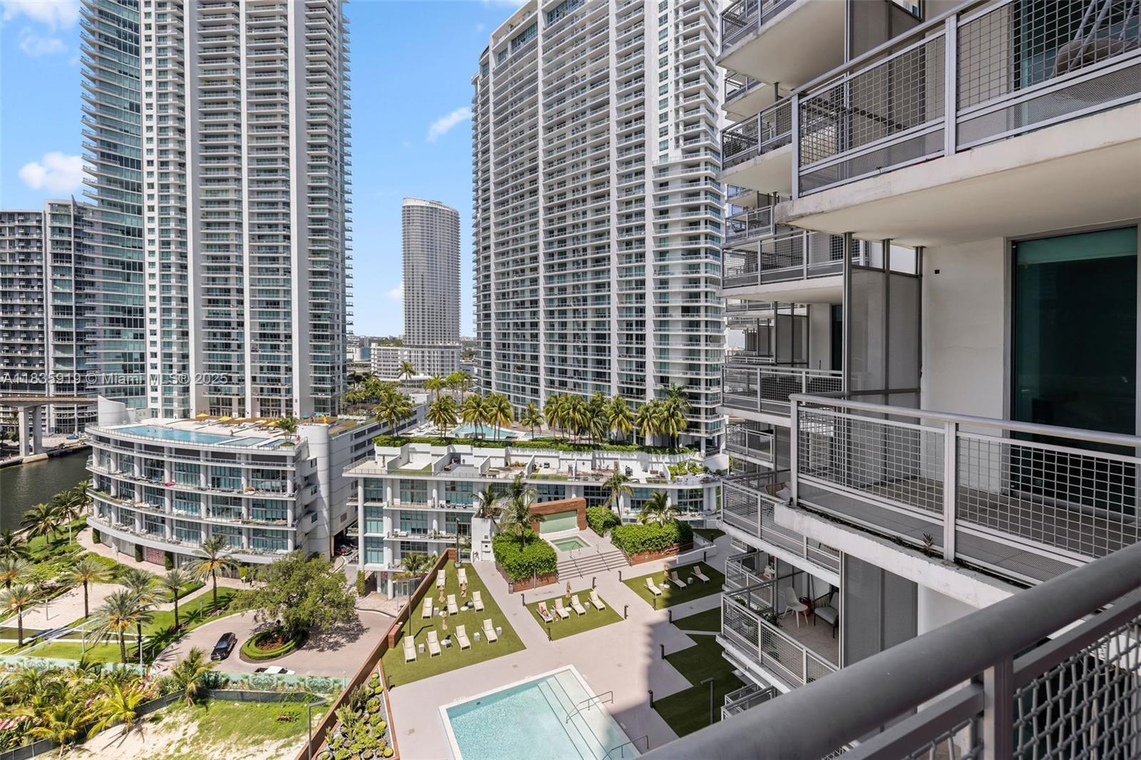 350 S Miami Ave Unit: 1804