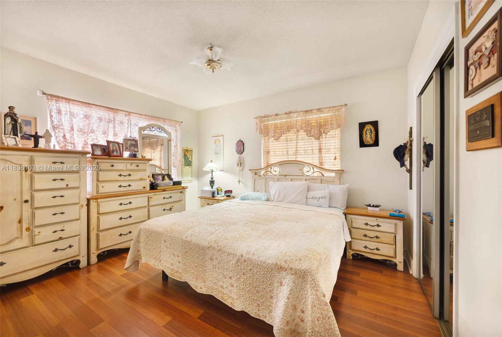 811 SW 25th Rd