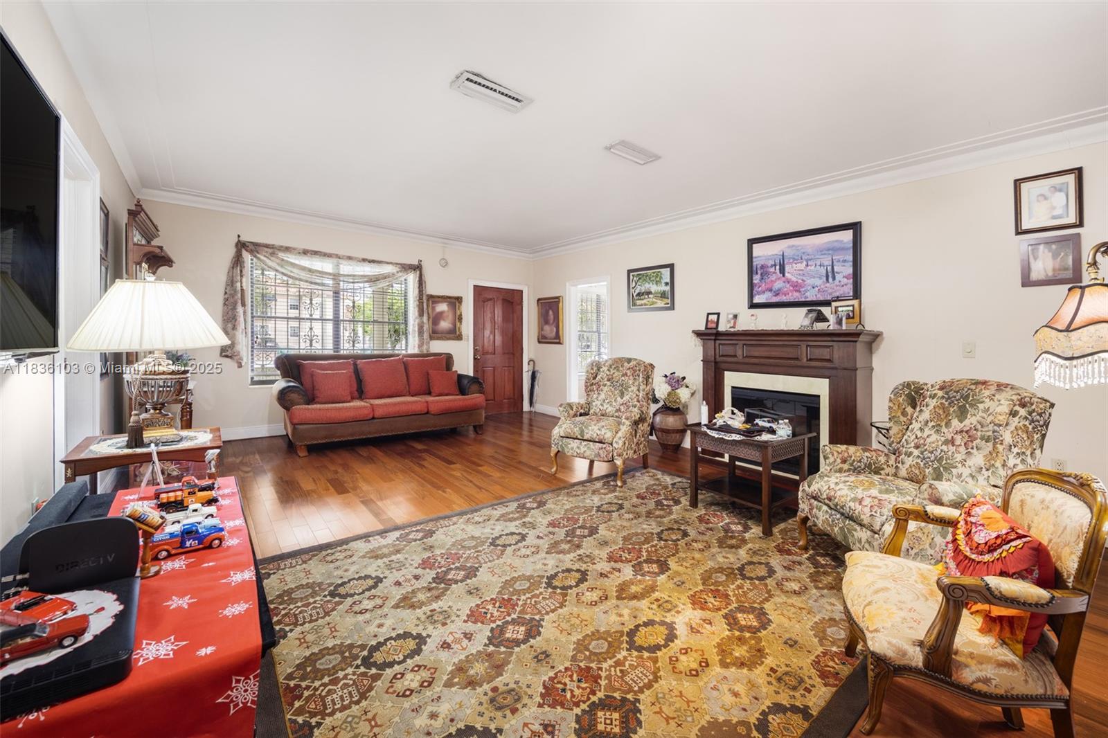 811 SW 25th Rd