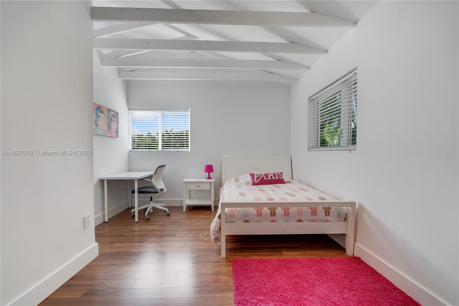 5308 Riviera Dr