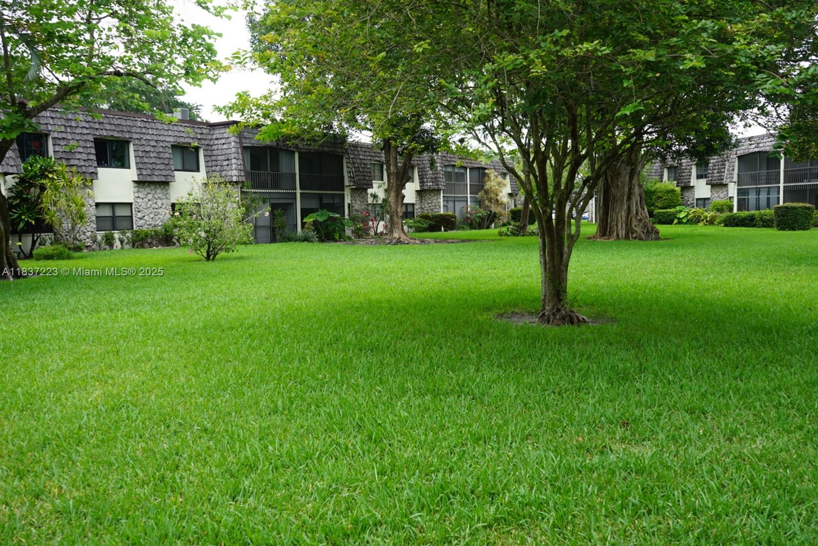 3119 Oakland Shores Dr # C107