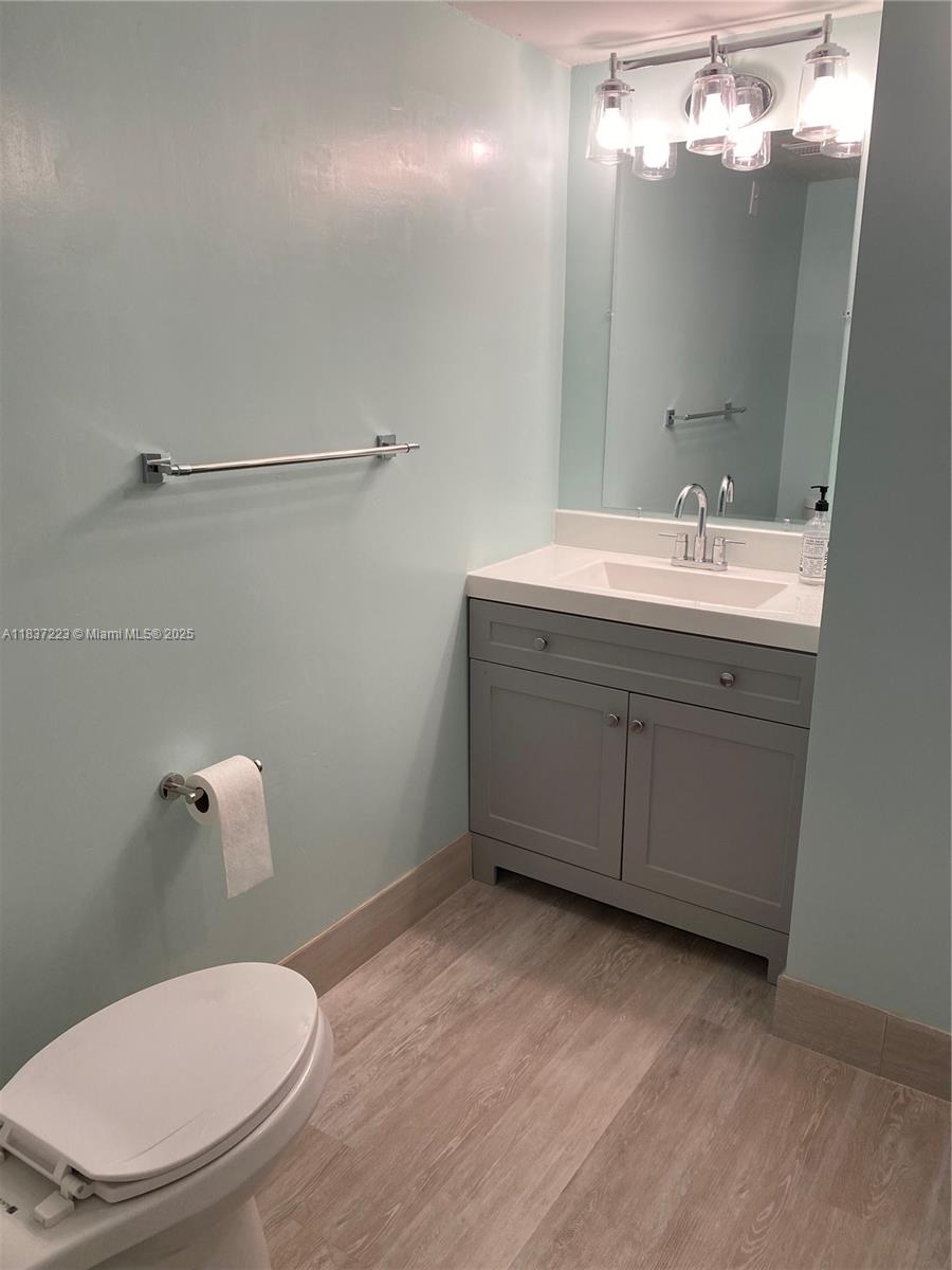 3119 Oakland Shores Dr # C107