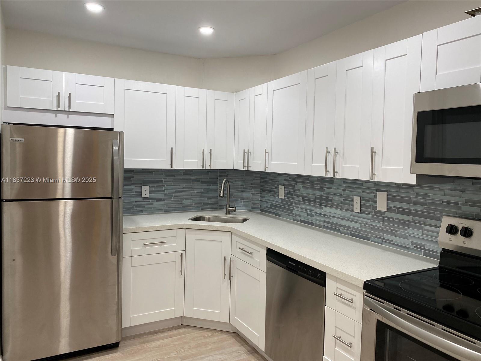 3119 Oakland Shores Dr # C107