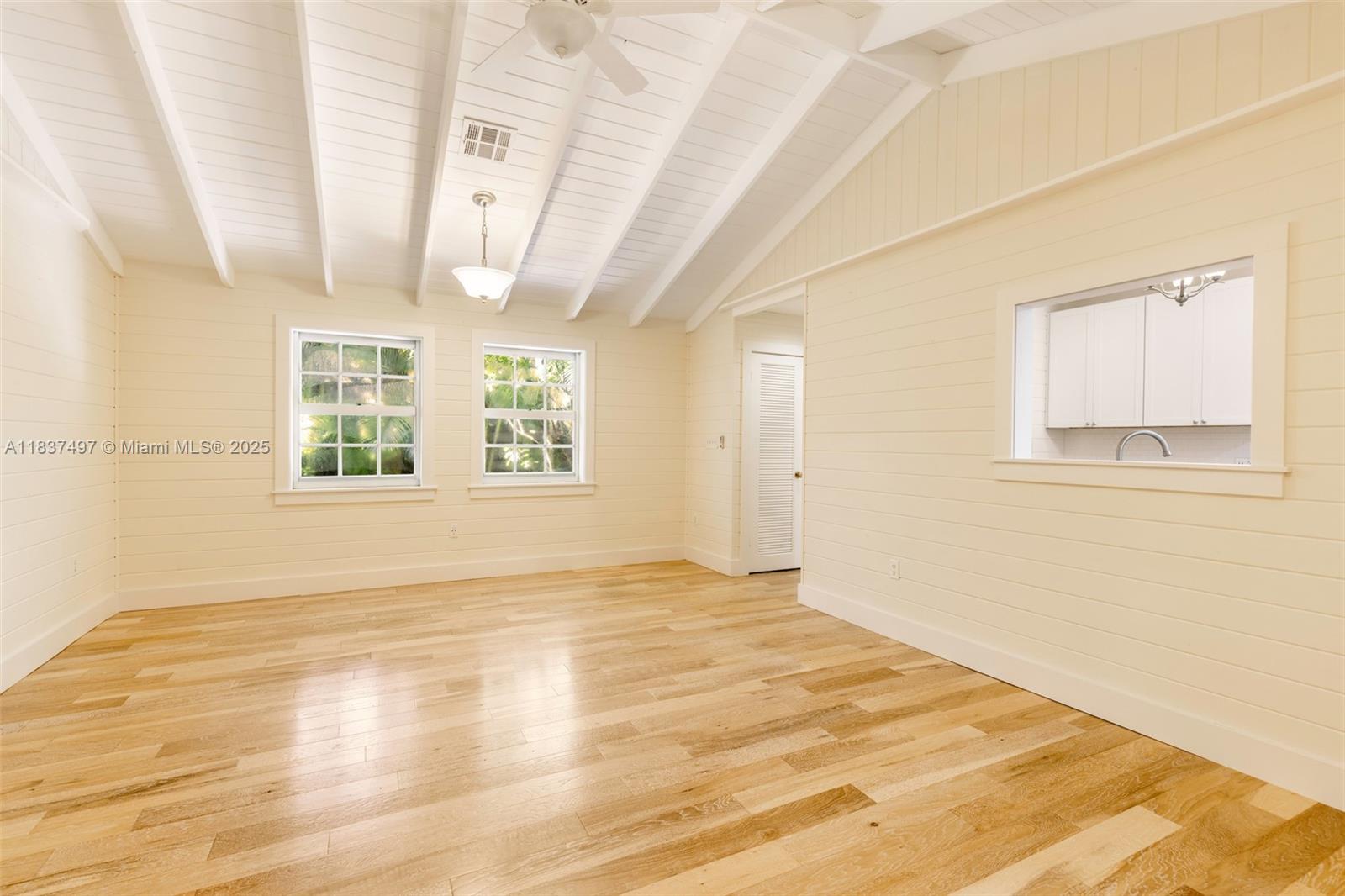 4235 Lennox Dr Unit: Front