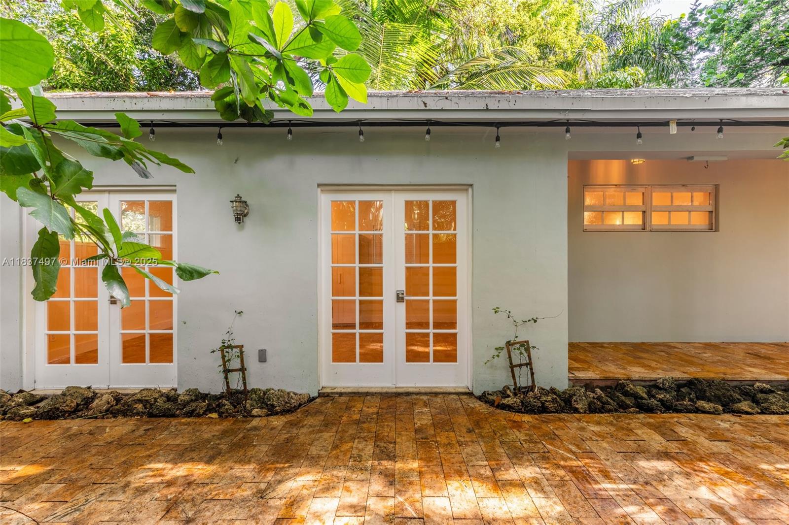 4235 Lennox Dr Unit: Front