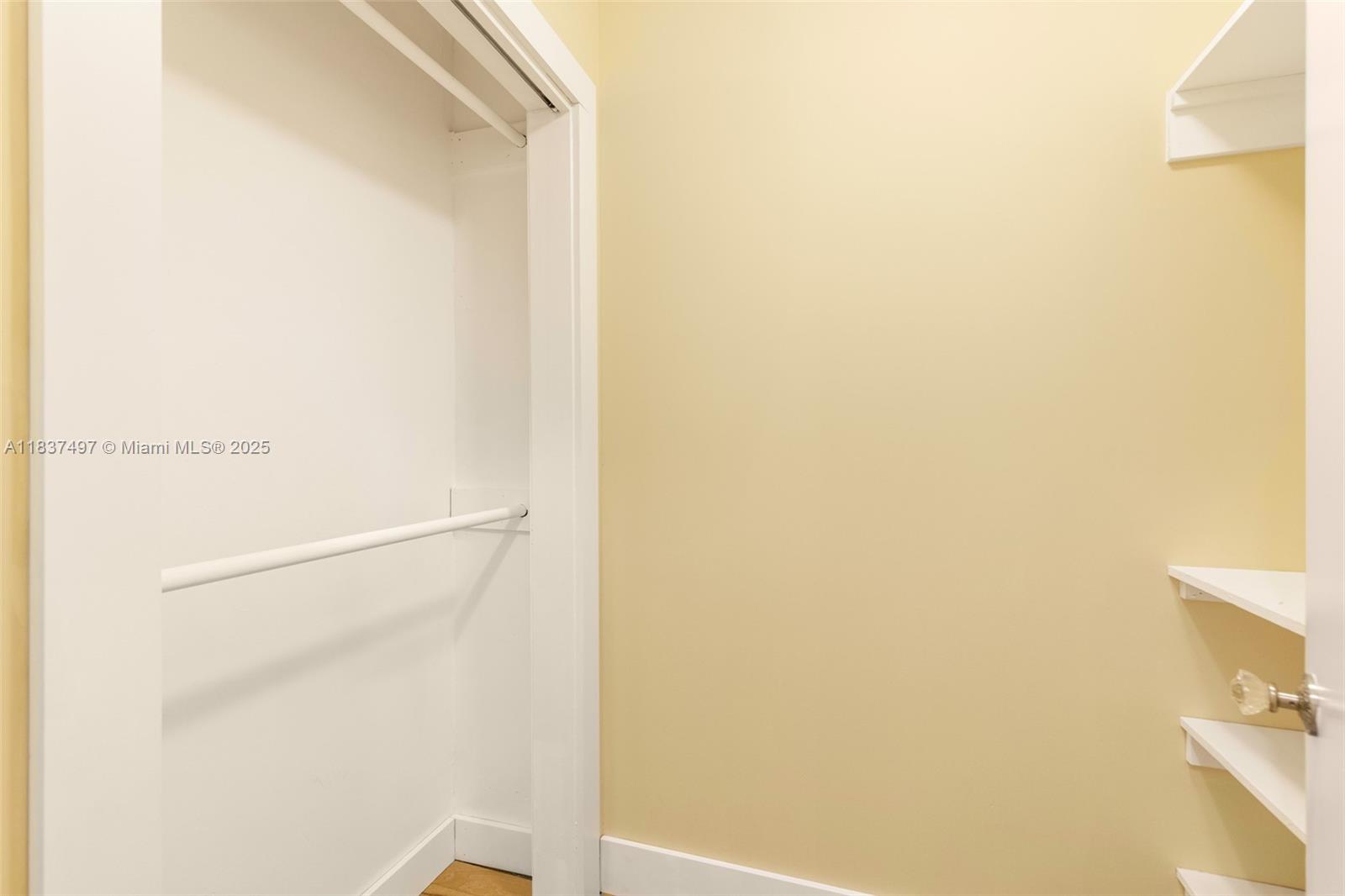 4235 Lennox Dr Unit: Front