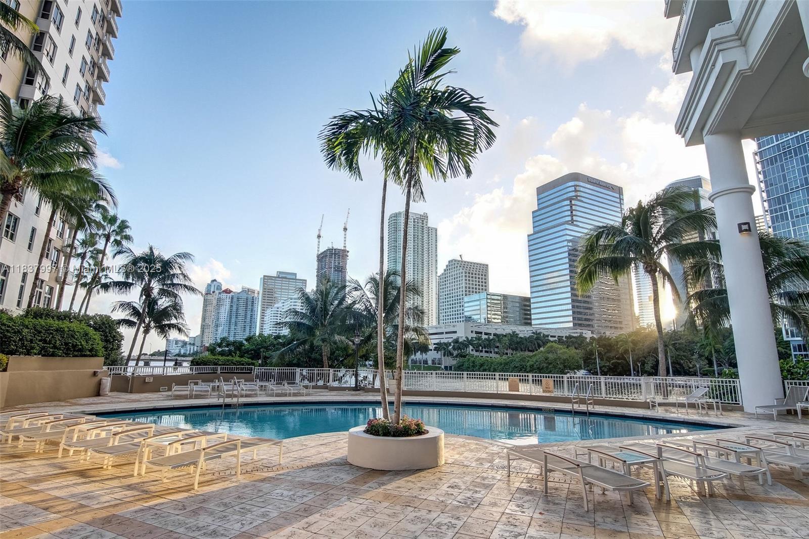 801 Brickell Key Blvd # 2006