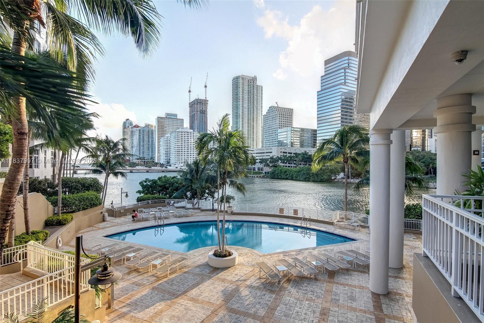 801 Brickell Key Blvd # 2006