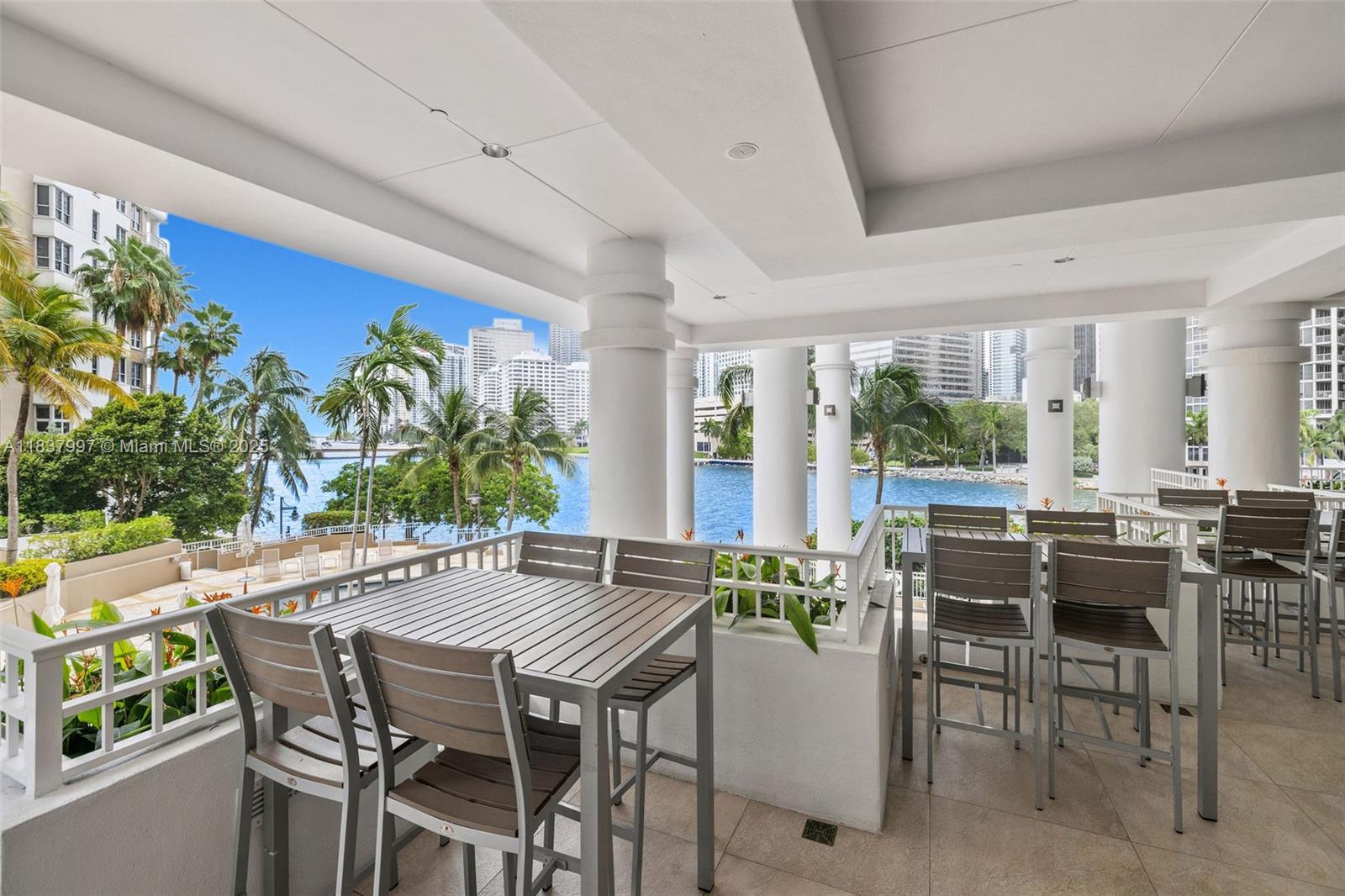 801 Brickell Key Blvd # 2006