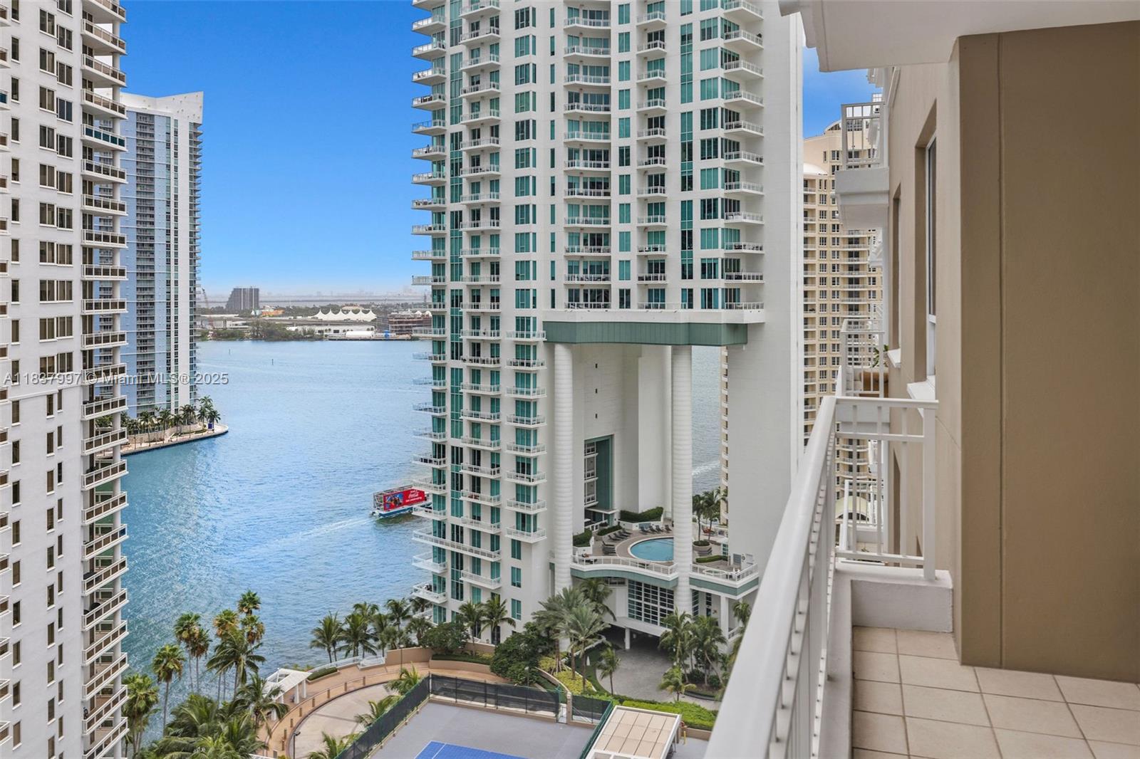 801 Brickell Key Blvd # 2006
