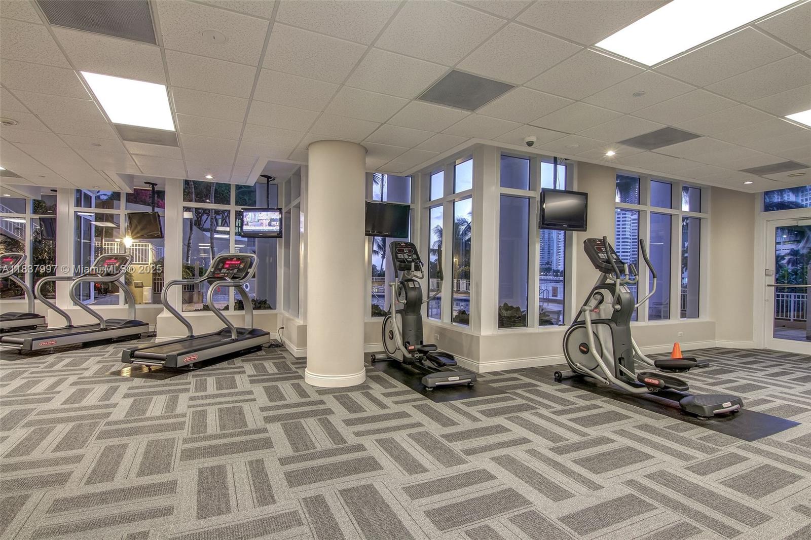 801 Brickell Key Blvd # 2006