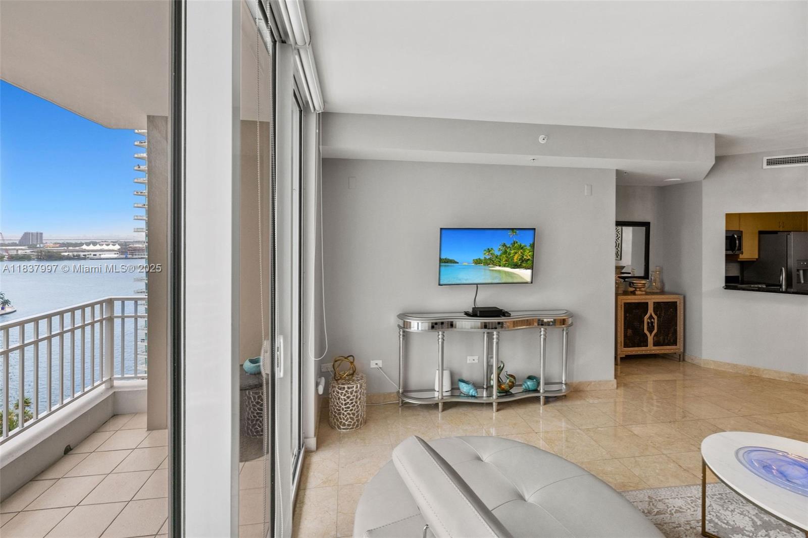 801 Brickell Key Blvd # 2006