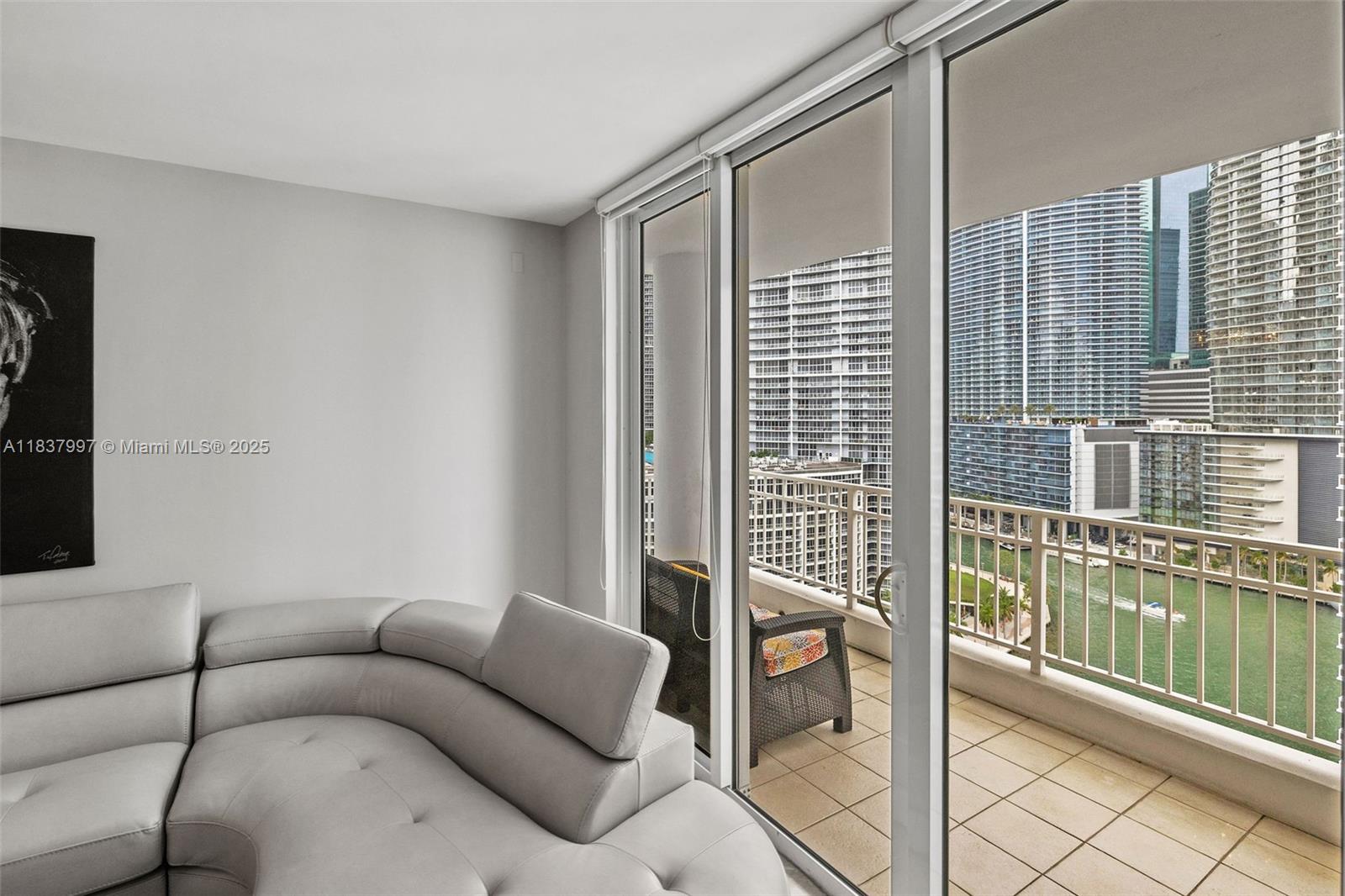 801 Brickell Key Blvd # 2006