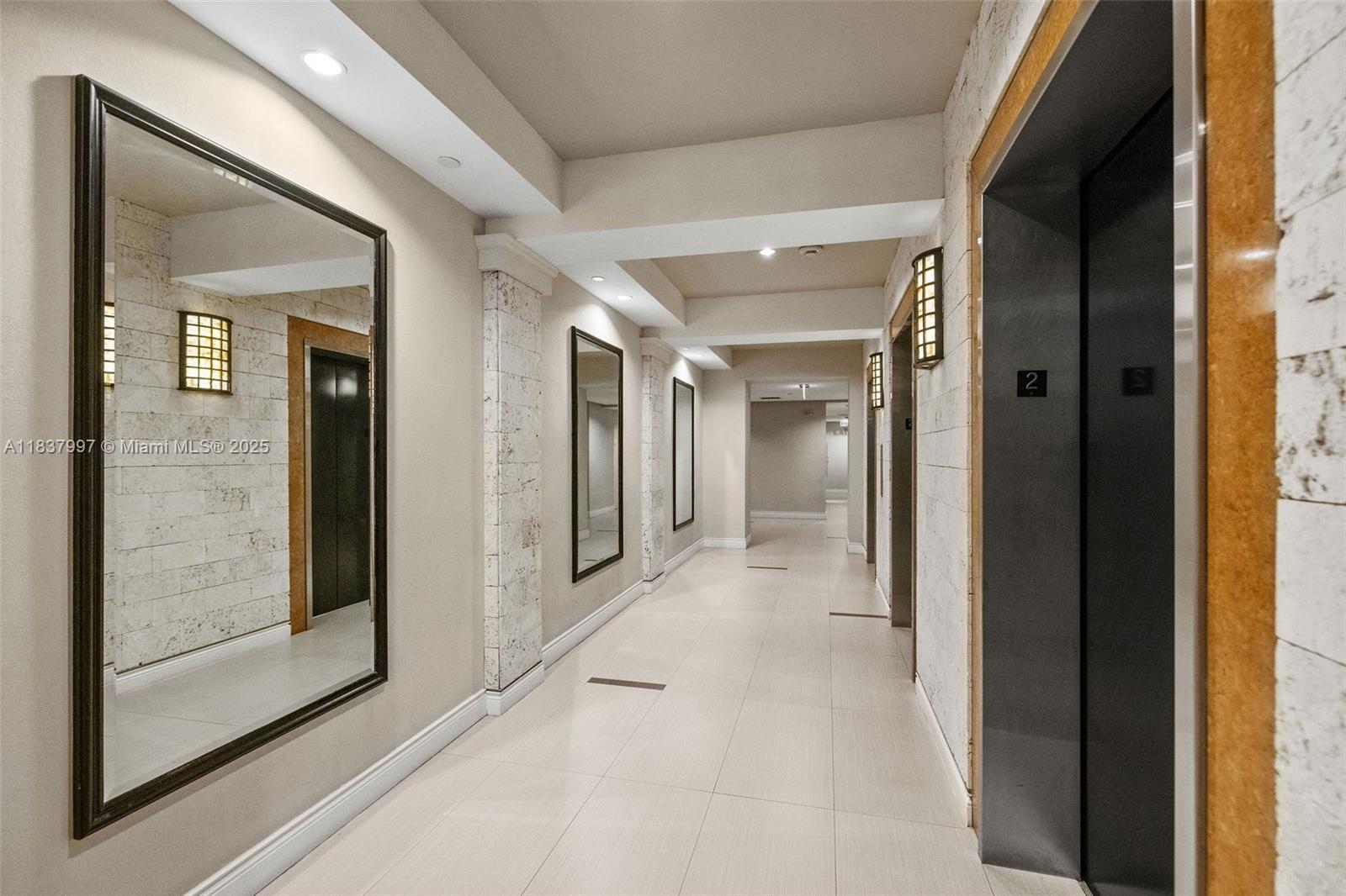 801 Brickell Key Blvd # 2006
