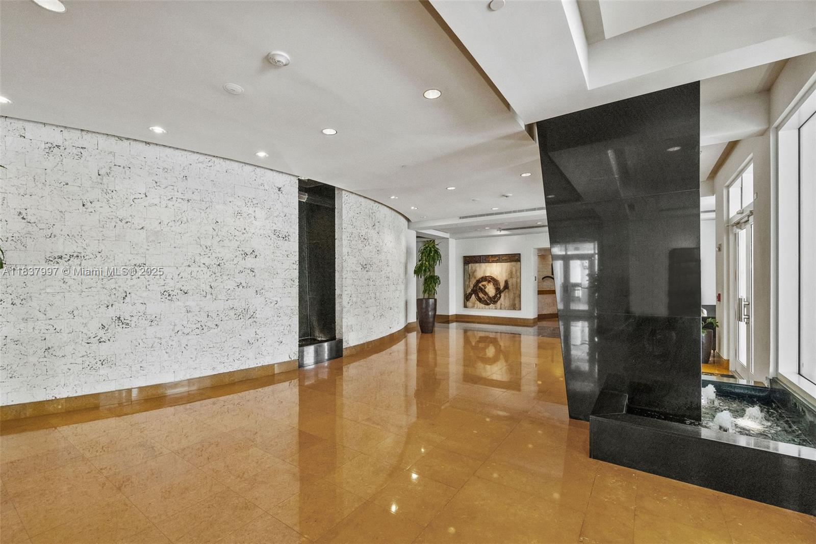 801 Brickell Key Blvd # 2006
