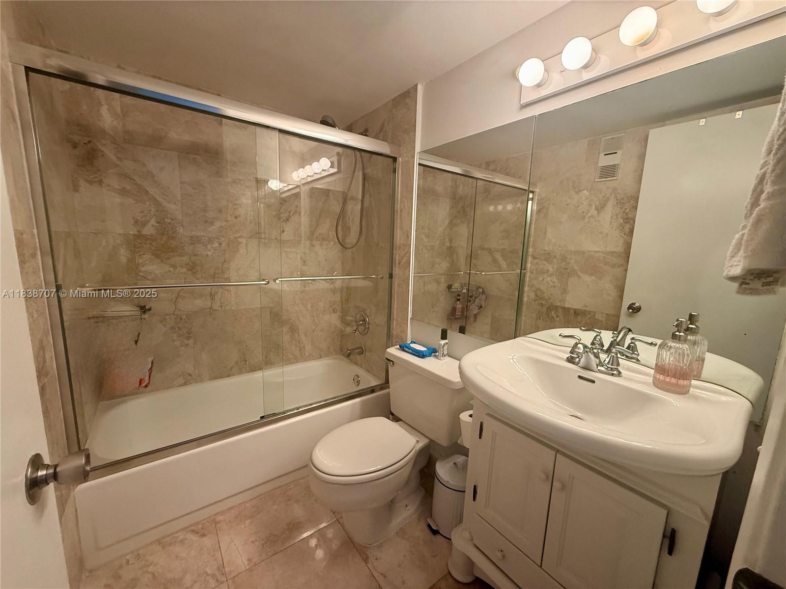 770 Claughton Island Dr # 413