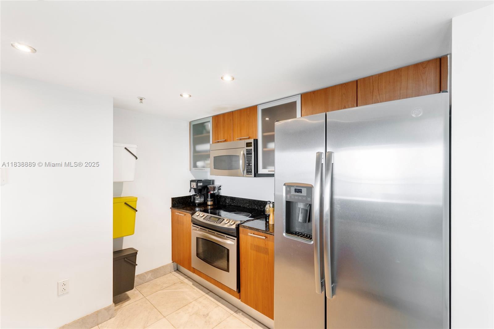 1800 N Bayshore Dr # 3003