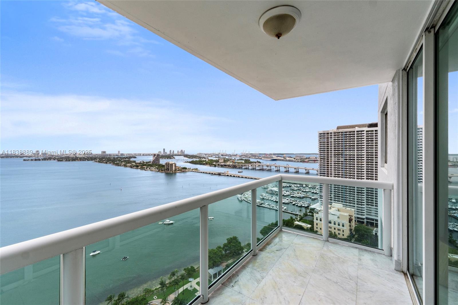 1800 N Bayshore Dr # 3003