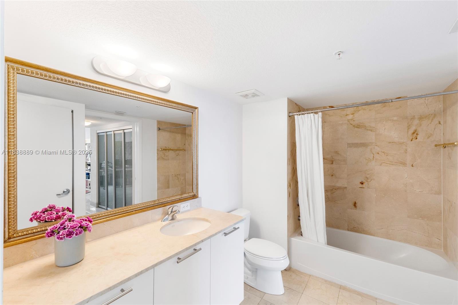 1800 N Bayshore Dr # 3003