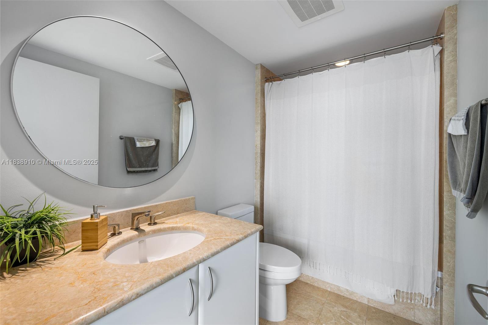 1331 Brickell Bay Dr # 2909