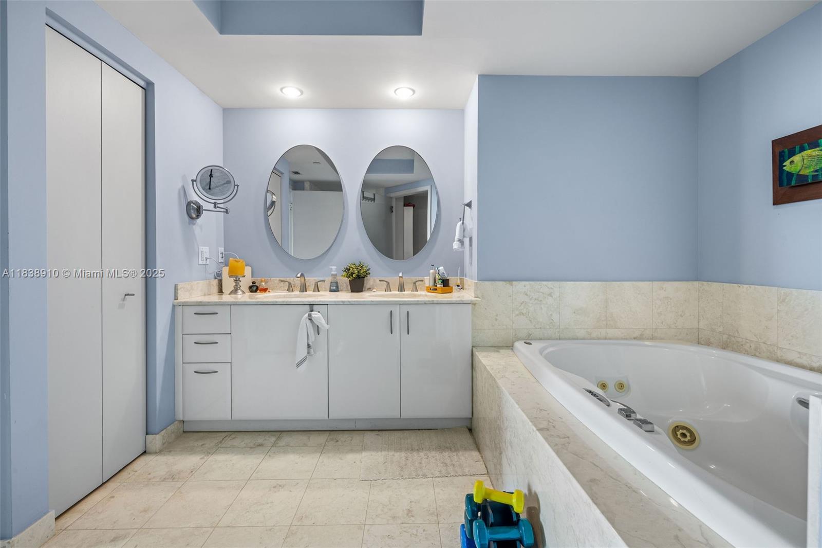 1331 Brickell Bay Dr # 2909